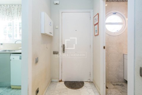 Villa de 4 dormitorios en venta en Castelldefels, Barcelona, Cataluña, Spain № 4034 - foto 2