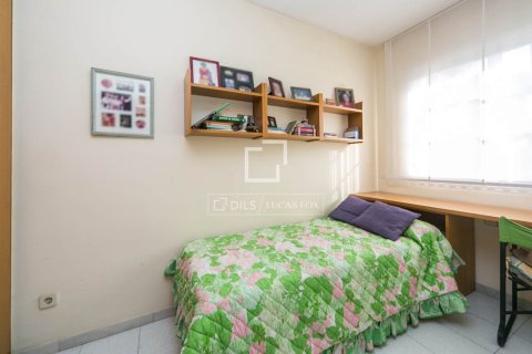 Villa de 4 dormitorios en venta en Castelldefels, Barcelona, Cataluña, Spain № 4034 - foto 26