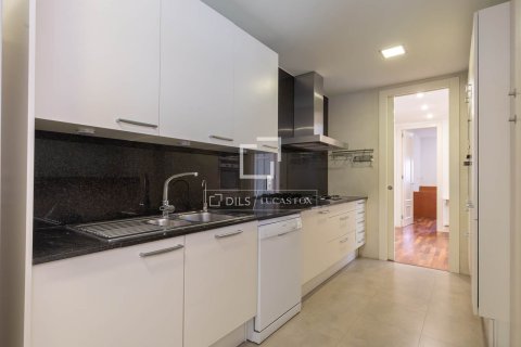 3 chambres apartment à vendre à Sant Just Desvern, Barcelona, Catalonia, Spain № 4038 - photo 16