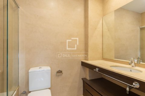 3 chambres apartment à vendre à Sant Just Desvern, Barcelona, Catalonia, Spain № 4038 - photo 24