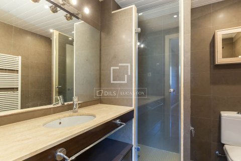 3 chambres apartment à vendre à Sant Just Desvern, Barcelona, Catalonia, Spain № 4038 - photo 23
