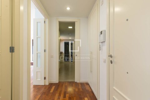 3 chambres apartment à vendre à Sant Just Desvern, Barcelona, Catalonia, Spain № 4038 - photo 18