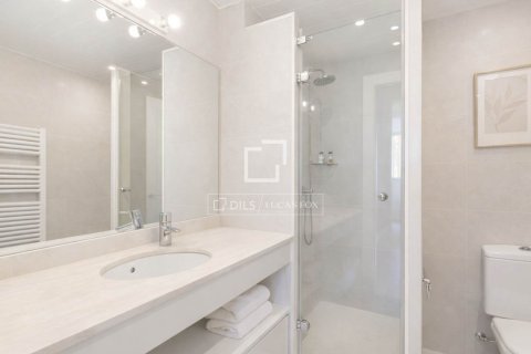 3 chambres apartment à vendre à Sant Just Desvern, Barcelona, Catalonia, Spain № 4038 - photo 22