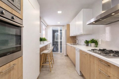 3 chambres apartment à vendre à Sant Just Desvern, Barcelona, Catalonia, Spain № 4038