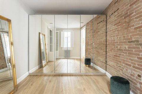 2 chambres apartment à vendre à Barcelona, Catalonia, Spain № 1798 - photo 12