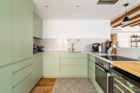 Купить квартиру в Барселона, Испания с 3 спальни, 172м², № 1799 - фото 7