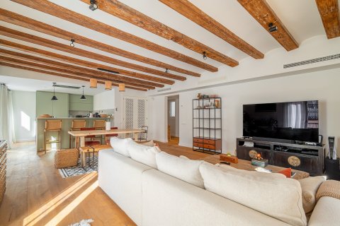 Купить квартиру в Барселона, Испания с 3 спальни, 172м², № 1799 - фото 3