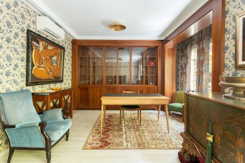 3 chambres apartment à vendre à Barcelona, Catalonia, Spain № 1796 - photo 3