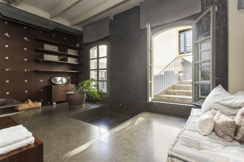 Купить квартиру в Барселона, Испания с 2 спальни, 308м², № 1795 - фото 19