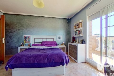 Сasa de 5 dormitorios en venta en El Vendrell, Tarragona, Cataluña, Spain № 7451 - foto 12