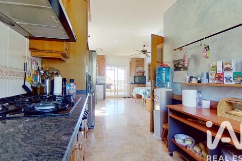 Сasa de 5 dormitorios en venta en El Vendrell, Tarragona, Cataluña, Spain № 7451 - foto 24