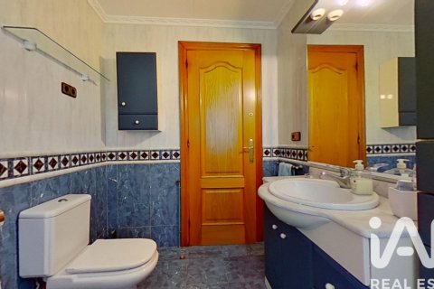 Сasa de 5 dormitorios en venta en El Vendrell, Tarragona, Cataluña, Spain № 7451 - foto 14