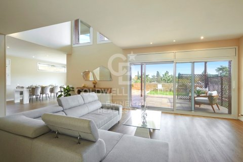 Купить дом в Сан-Кугат-дель-Вальес, Испания с 6 спален, 1046м², № 5760 - фото 15