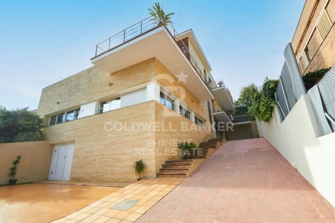 Купить дом в Сан-Кугат-дель-Вальес, Испания с 6 спален, 1046м², № 5760 - фото 12