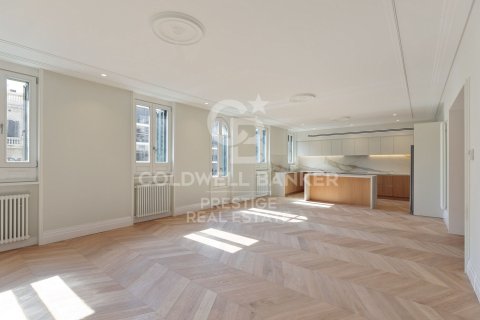 3 bedrooms penthouse for sale in Barcelona, Catalonia, Spain № 5762 - photo 3