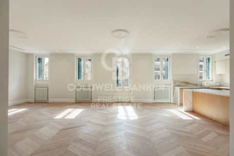 3 bedrooms penthouse for sale in Barcelona, Catalonia, Spain № 5762 - photo 5