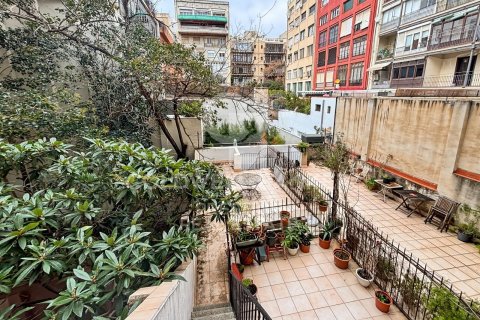 2 bedrooms apartment for sale in Barcelona, Catalonia, Spain № 5756 - photo 3