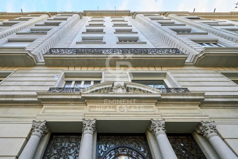 4 bedrooms apartment for sale in Barcelona, Catalonia, Spain № 5757 - photo 15