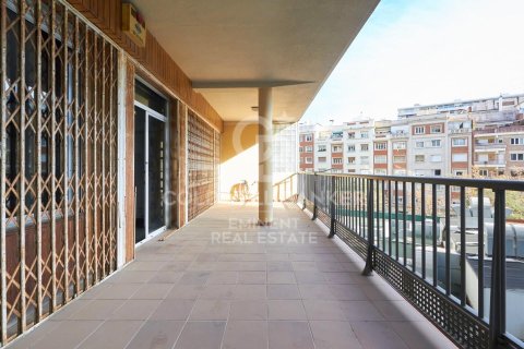 4 bedrooms apartment for sale in Barcelona, Catalonia, Spain № 5757 - photo 5