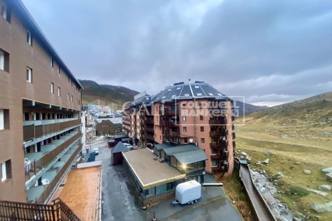 36 sq.m. apartment for rent in Principado De Andorra (Ninguna Poblacion Tiene C.P.), Lleida, Catalonia, Spain № 6101 - photo 12