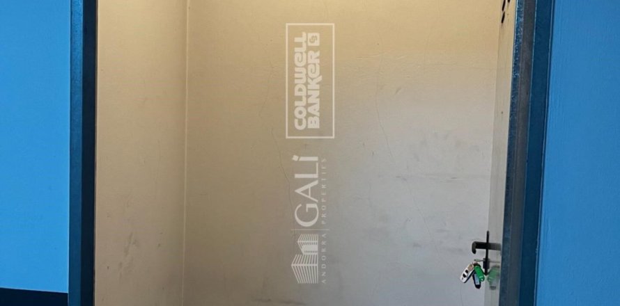 2 m² warehouse à louer à Principado De Andorra (Ninguna Poblacion Tiene C.P.), Lleida, Catalonia, Spain № 6105