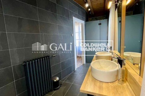 Снять в аренду дом в Андорра, Испания с 3 спальни, 200м², № 6103 - фото 17