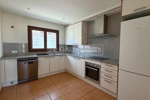 3 bedrooms penthouse for rent in Principado De Andorra (Ninguna Poblacion Tiene C.P.), Lleida, Catalonia, Spain № 6099 - photo 5