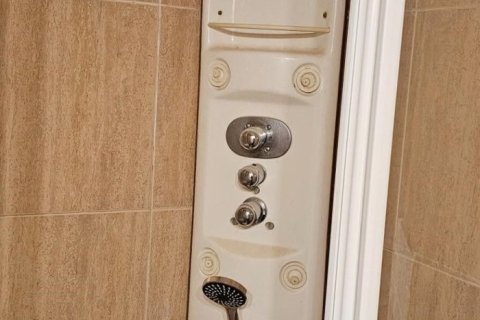 1 bedroom apartment for rent in Principado De Andorra (Ninguna Poblacion Tiene C.P.), Lleida, Catalonia, Spain № 6102 - photo 2