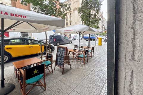 259 sq.m. commercial property for rent in Barcelona, Catalonia, Spain № 6154 - photo 4