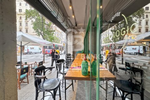 259 sq.m. commercial property for rent in Barcelona, Catalonia, Spain № 6154