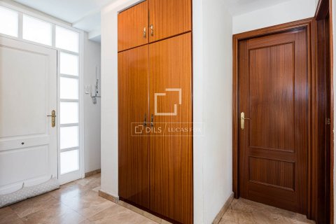 4 bedrooms villa for sale in Castelldefels, Barcelona, Catalonia, Spain № 6604 - photo 19