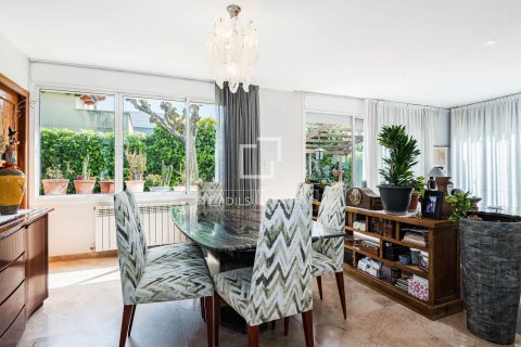4 bedrooms villa for sale in Castelldefels, Barcelona, Catalonia, Spain № 6604 - photo 9