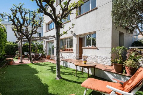 4 bedrooms villa for sale in Castelldefels, Barcelona, Catalonia, Spain № 6604 - photo 16