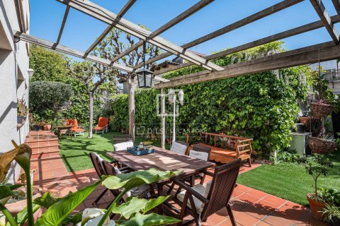 4 bedrooms villa for sale in Castelldefels, Barcelona, Catalonia, Spain № 6604 - photo 2