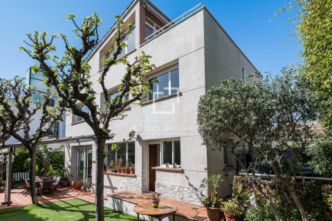 4 bedrooms villa for sale in Castelldefels, Barcelona, Catalonia, Spain № 6604