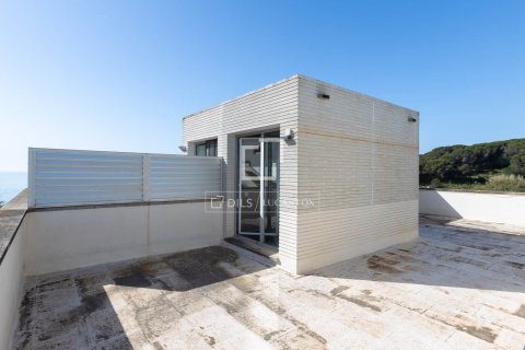 4 bedrooms villa for sale in Sant Pol de Mar, Barcelona, Catalonia, Spain № 6605 - photo 24