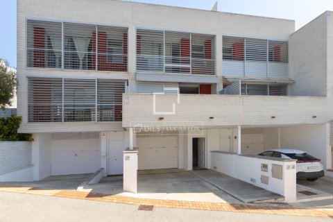4 bedrooms villa for sale in Sant Pol de Mar, Barcelona, Catalonia, Spain № 6605 - photo 27