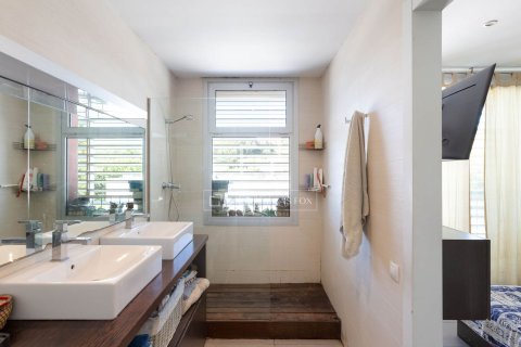 4 bedrooms villa for sale in Sant Pol de Mar, Barcelona, Catalonia, Spain № 6605 - photo 20