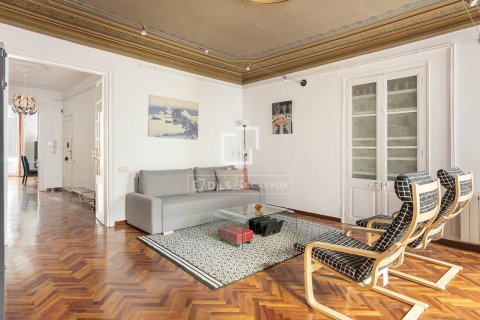 Купить квартиру в Барселона, Испания с 5 спален, 270м², № 6609 - фото 4