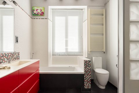 Купить квартиру в Барселона, Испания с 5 спален, 270м², № 6609 - фото 24