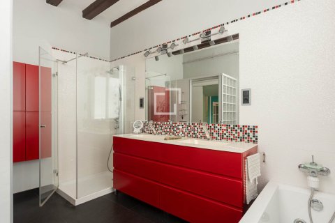 Купить квартиру в Барселона, Испания с 5 спален, 270м², № 6609 - фото 25