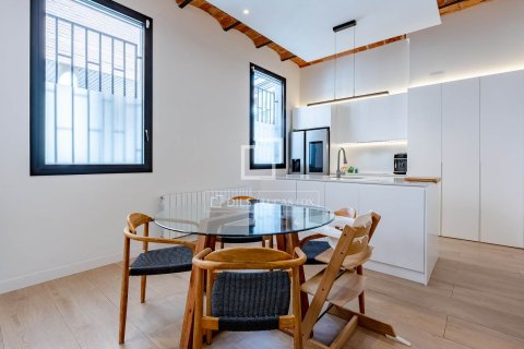 2 chambres villa à vendre à Esplugues de Llobregat, Barcelona, Catalonia, Spain № 6608