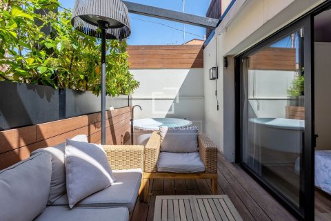 Villa de 2 dormitorios en venta en Esplugues de Llobregat, Barcelona, Cataluña, Spain № 6608 - foto 30
