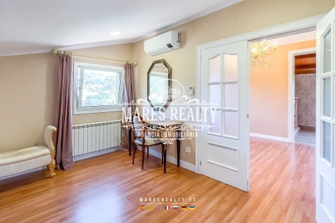 Купить виллу в Льорет-де-Мар, Испания с 5 спален, 317м², № 1014 - фото 20