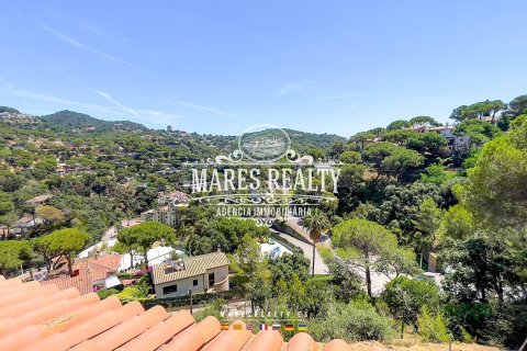 Купить виллу в Льорет-де-Мар, Испания с 5 спален, 317м², № 1014 - фото 6