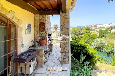 Купить виллу в Льорет-де-Мар, Испания с 5 спален, 205м², № 1017 - фото 5