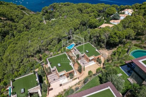 Купить виллу в Бегур, Испания с 4 спальни, 330м², № 1011 - фото 3