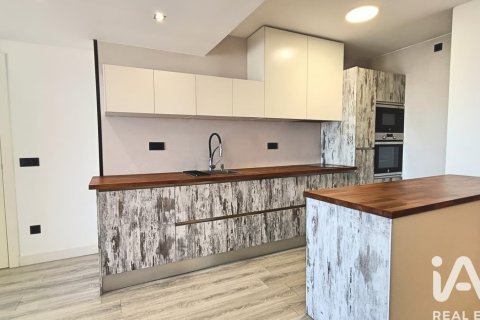 4 bedrooms apartment for sale in Vilanova i la Geltru, Barcelona, Catalonia, Spain № 7423 - photo 29