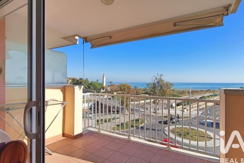 4 bedrooms apartment for sale in Vilanova i la Geltru, Barcelona, Catalonia, Spain № 7423