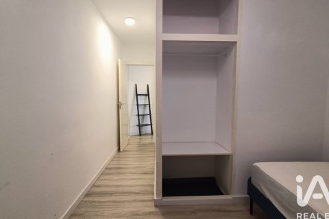 4 bedrooms apartment for sale in Vilanova i la Geltru, Barcelona, Catalonia, Spain № 7423 - photo 4
